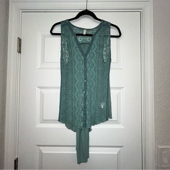 Tiny Button Front Criss Cross Tie Back Sleeveless Top - Picture 1 of 12